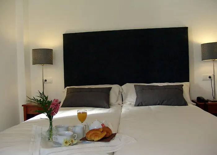 Badain Hotel Lafortunada